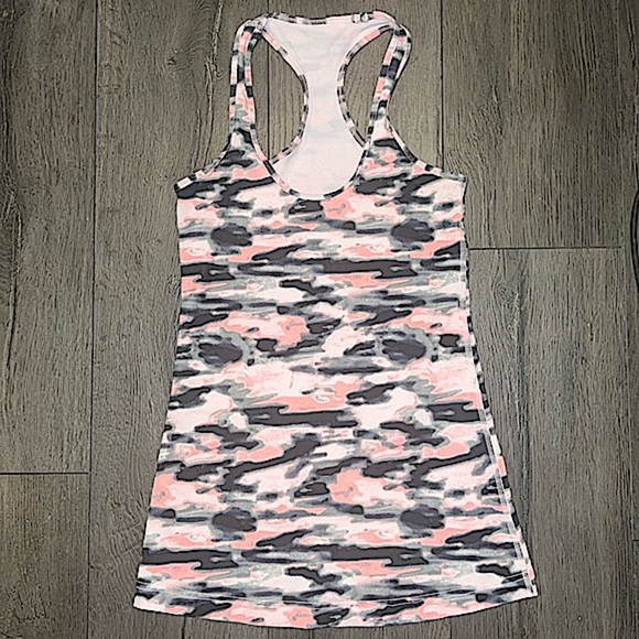 Lululemon Cool Racerback Wamo Camo Light Pink Size 4 - Picture 3 of 10